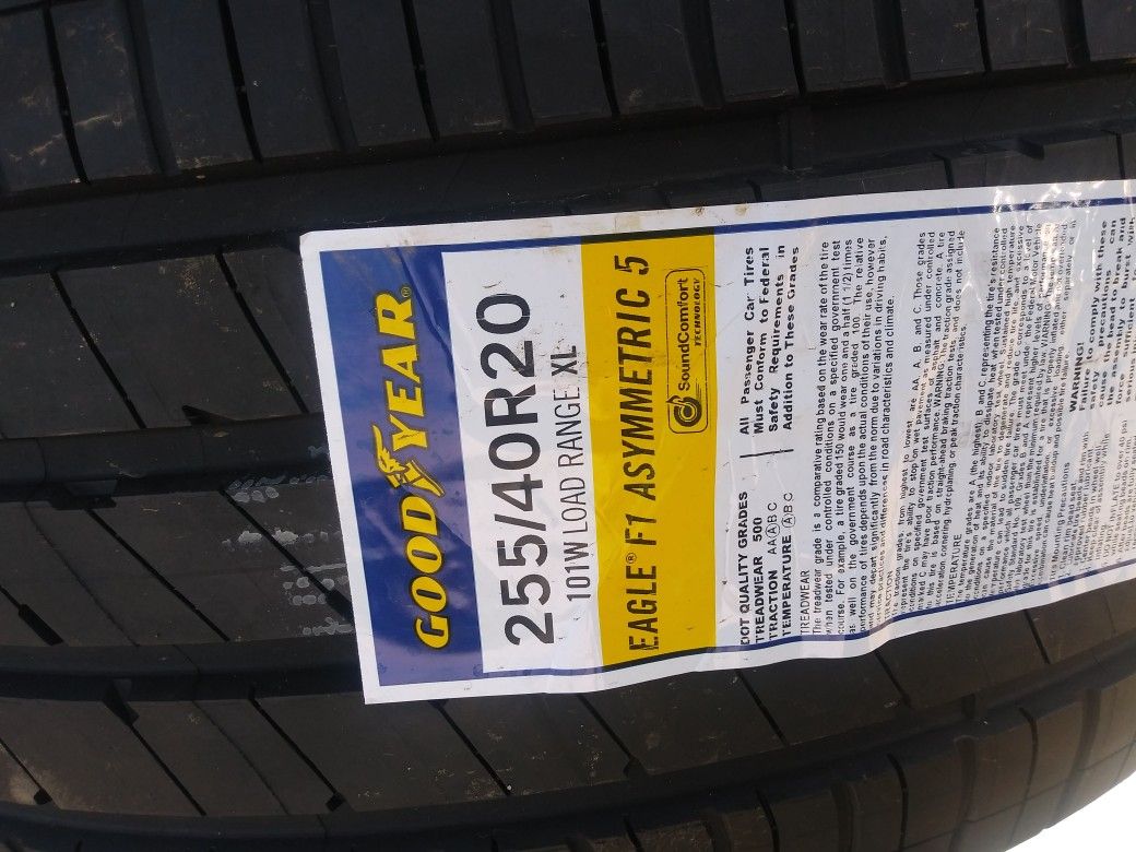 255/40r20 Goodyear tires Brand New