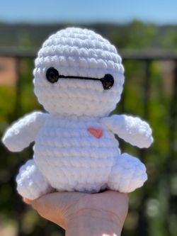 Disney’s Baymax handmade 🧶 crochet 🧶 plushie