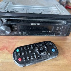 Kenwood Radio USB And Aux With Remote