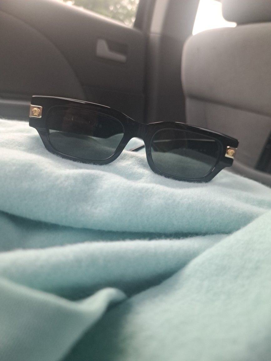 VERSACE SUNGLASSES