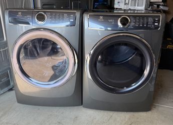 Electrolux Front-load washer 4.5 Cu.Ft. and Dryer 8.0 Cu.Ft. Capacity.