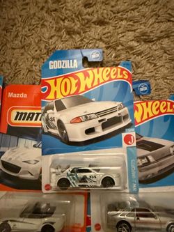Hot Wheels cars $10