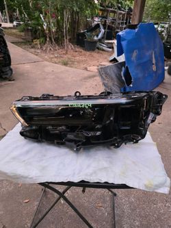 2023-2026 TOYOTA CROWN XLE HEADLIGHT FULL LED DRIVER SIDE 
M64769
08-30-2026
