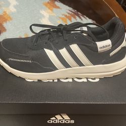 New Women Adidas