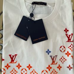 Louis Vuitton White sise XL  made in France 