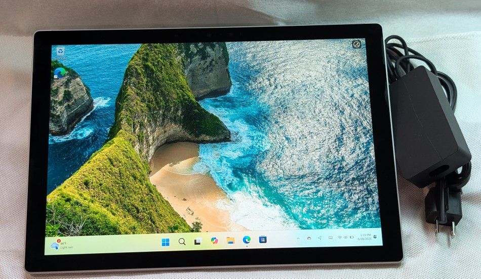 EXCELLENT CONDITION MICROSOFT SURFACE PRO 7 WINDOWS 11 TABLET i5 Processor