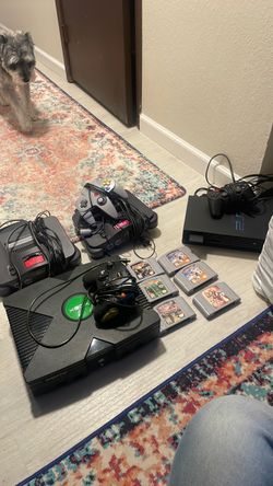 Gaming consoles lot