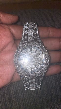 Real diamond lab vvs bussdown watch