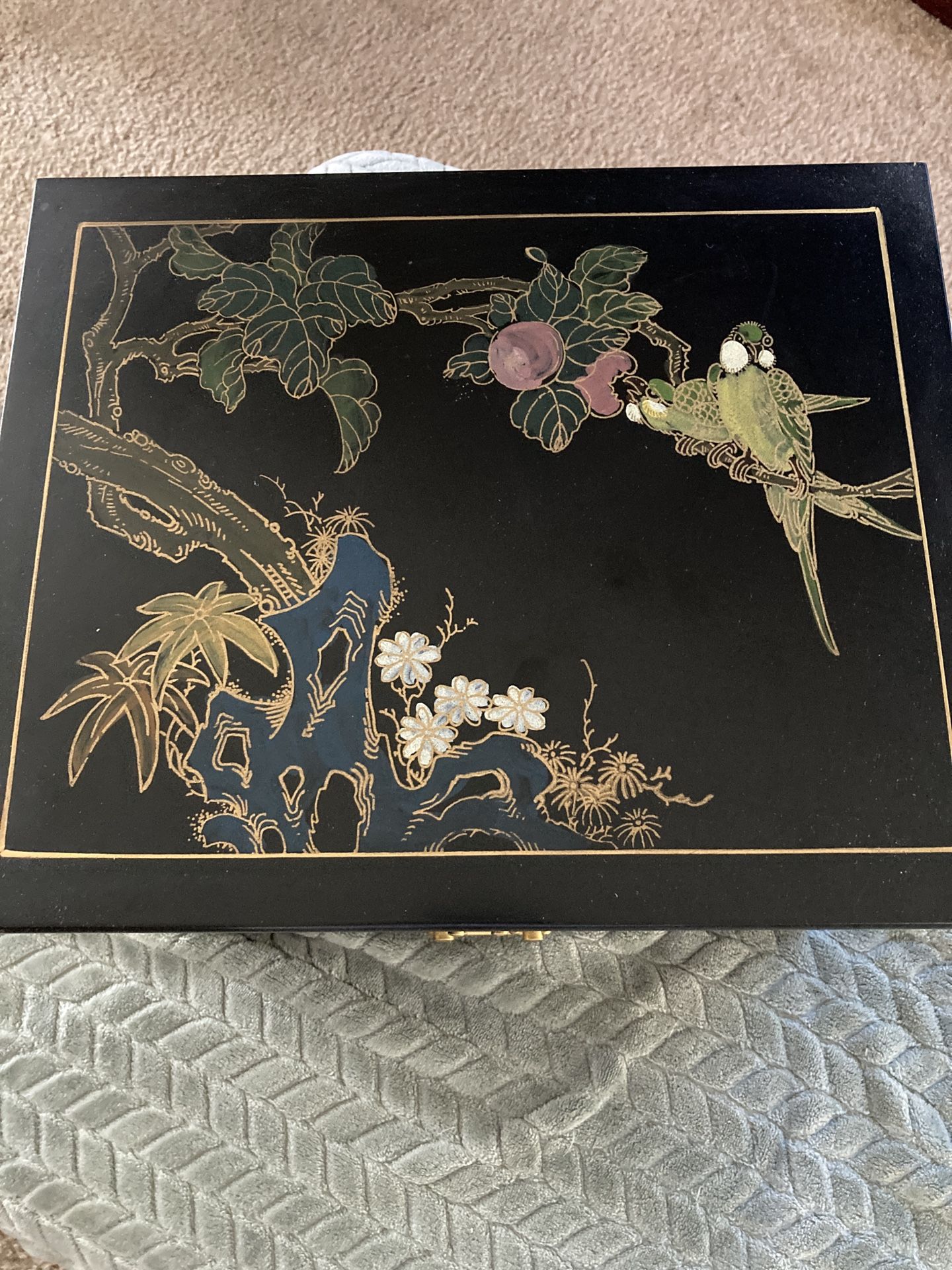 CHINESE JEWELRY BOX