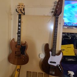 GIBSON SG STYLE GUITAR