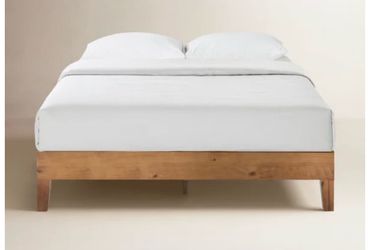 Low profile bed with mattress