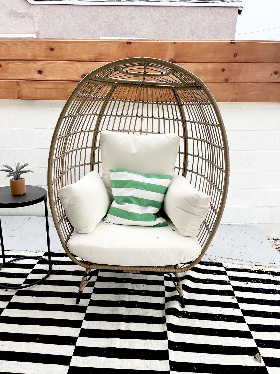 Wicker egg Chair Indoor Outdoor