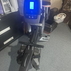 NordicTrack RW200 Rowing Machine