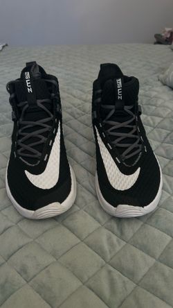 Nike. Shoes zoom.  ZM RIZE. Size 12