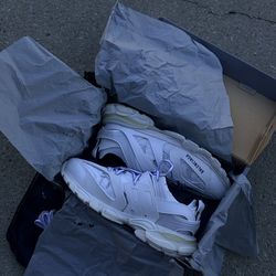 Balenciaga tracks