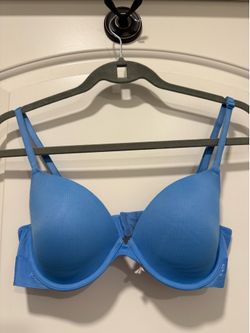 PINK Victoria's Secret Light Blue Underwire T-Shirt Bra. Women’s Size 36B
