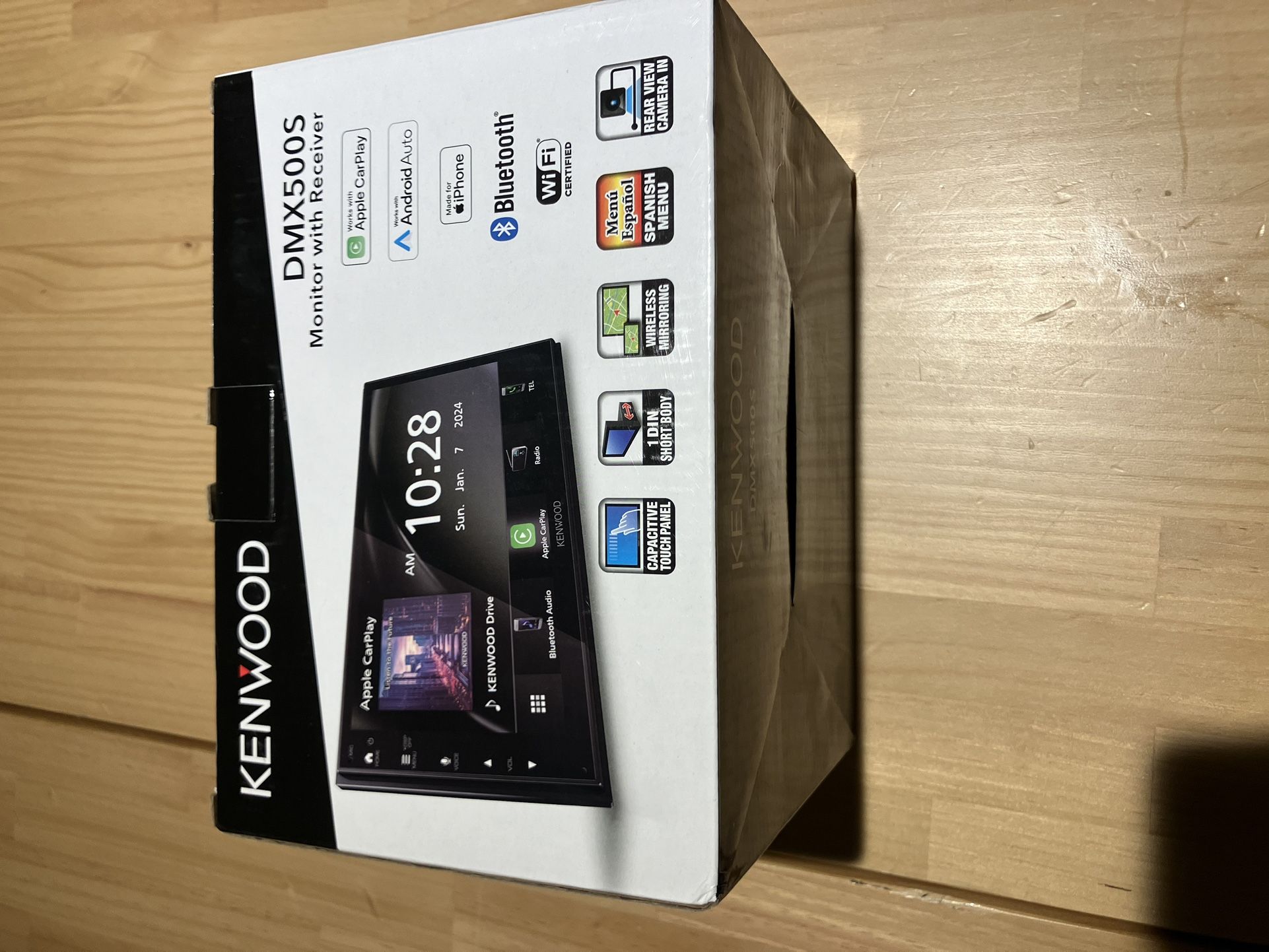 Kenwood Apple CarPlay Touchscreen Stereo 