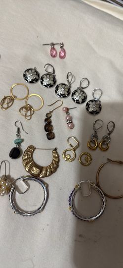 Assorted earrings for sale