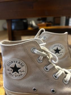 Converse Chuck Taylor high top shoes size 5M/7W