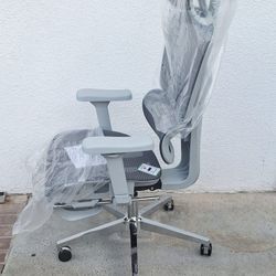 Mesh Ergonomic Office Chair with Footrest,High Back Mesh Gaming Chair with Lumbar Support,Adjustable Headrest and Armrests for Home Office Desk Chair 