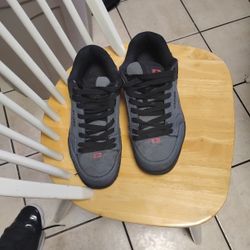 GLOBES(MEN SIZE 12)