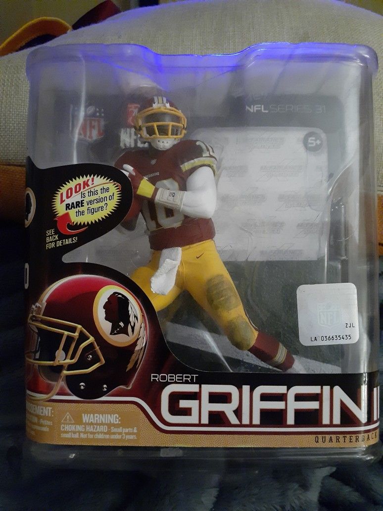 R.G. 3 - Redskins  Silver Collector Edition Never Opened Figurine