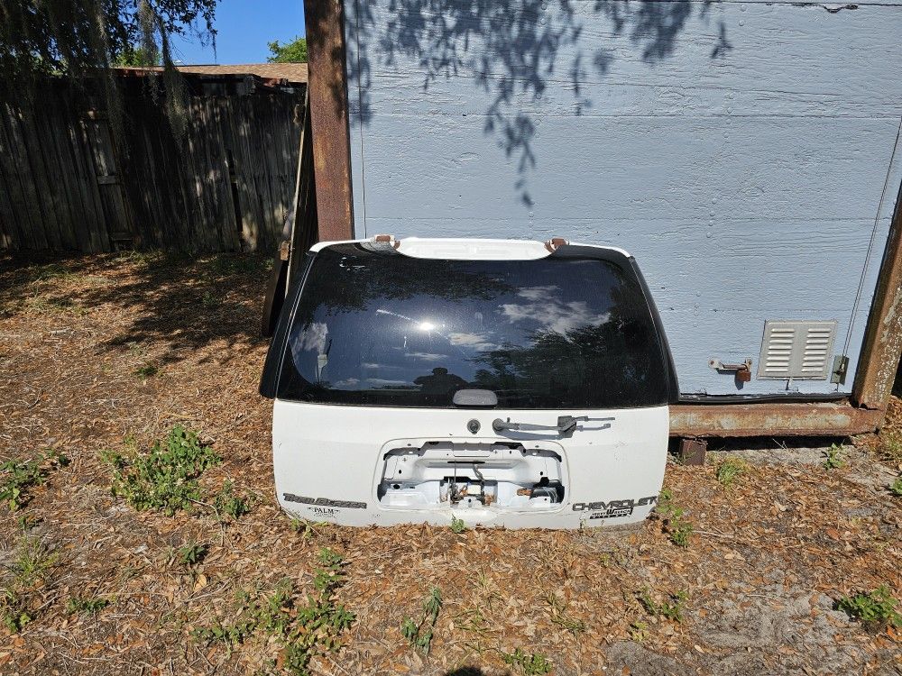 Rear Gate With Glass 2004 Chevy Trailblazer