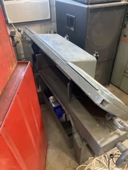 Horizontal bandsaw
