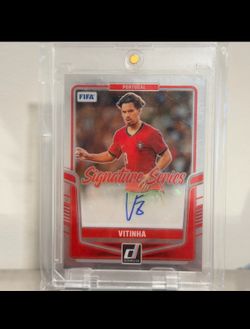 Vithina autographed card