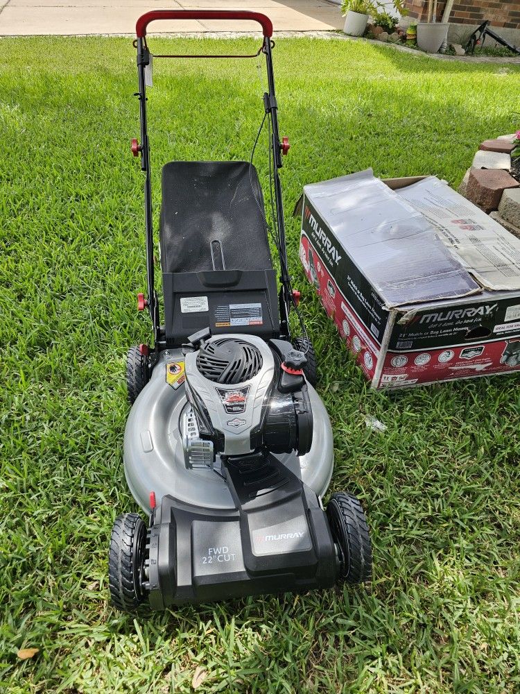 Murray 22 In Self Propelled Mower New $300 Price FIRM/ Nueva PRECIO FIRME $300