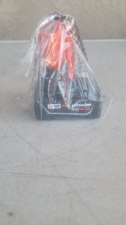 Milwaukee M12 4.0 Ah Battery!!!