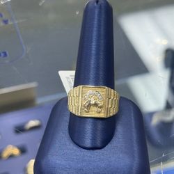 Gold Ring 14k / 5.0 g / Size 8 