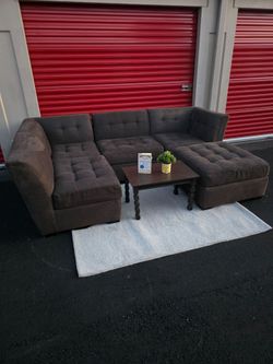 *Free delivery* Gray 5 Piece big sectional couch movable comfortable couch only soft