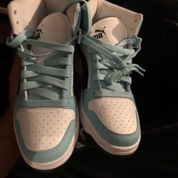 Pumas Women Size 7 For 40$Brand New Jest Don’t Have To Box 