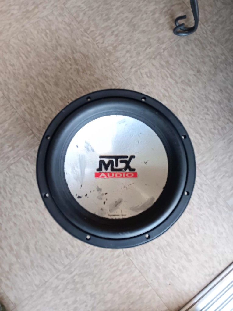 12" SUBWOOFER Mtx 7500 Works Good No Rips Or Holes