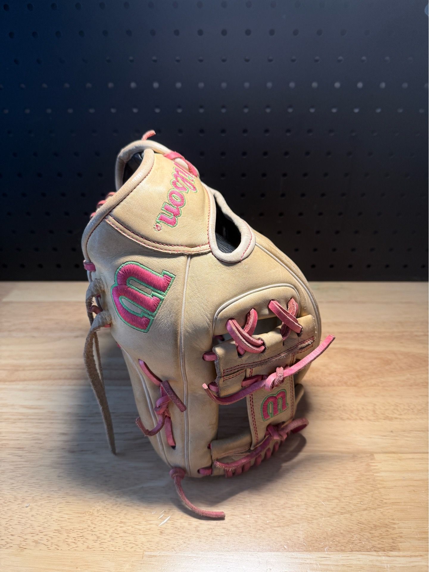 Wilson A2000 1786 baseball glove