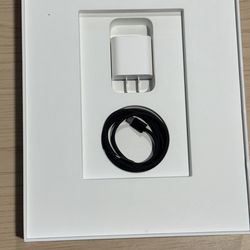 MINT ¡Pad Pro 13" M4 1TB Cellular + Magic Keyboard + PITAKA Case - Full Premium Bundle