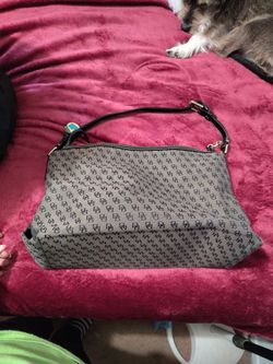 New Dooney And Burke Hand Bag Grey And Black