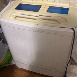 Mini washing machine