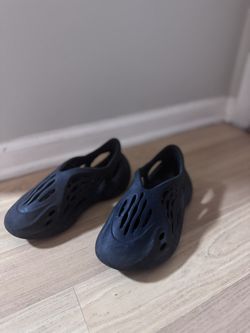 Yeezy Foam Runners Black 1 To 1