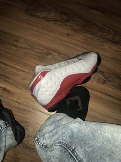Deadstock Jordan cherry 13s