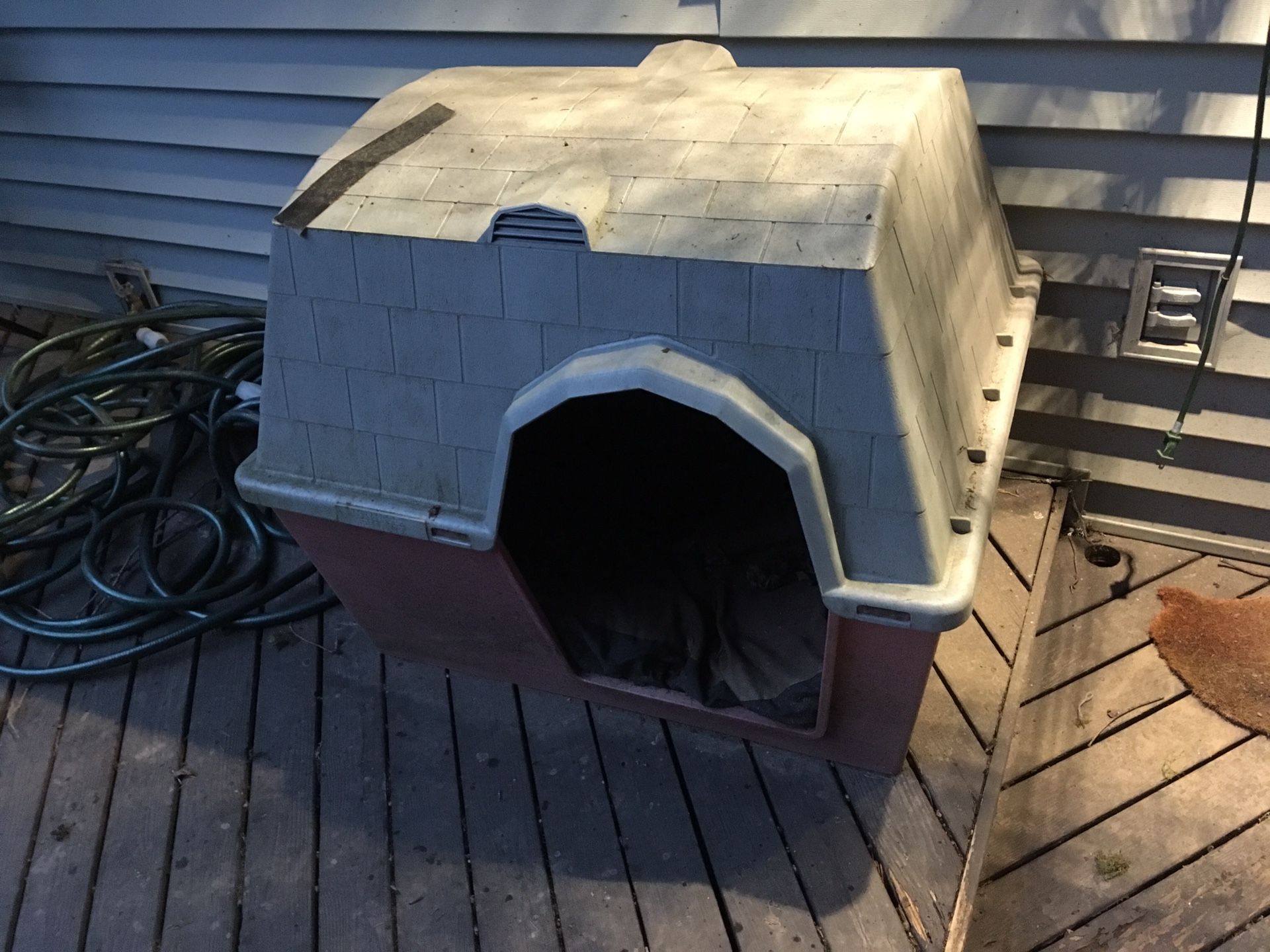 Dog house