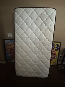 Twin mattress