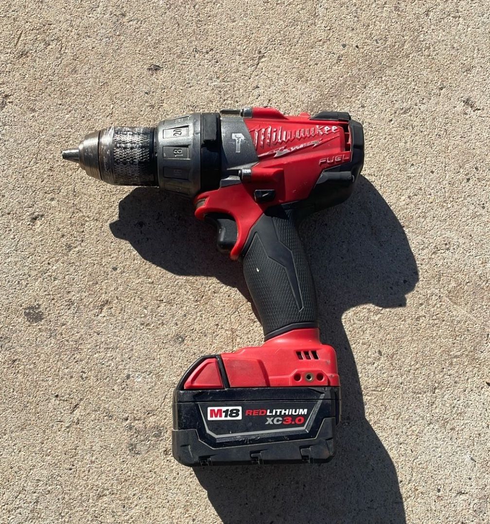 Milwaukee M18 Fuel 1/2” Hammer Drill With Battery