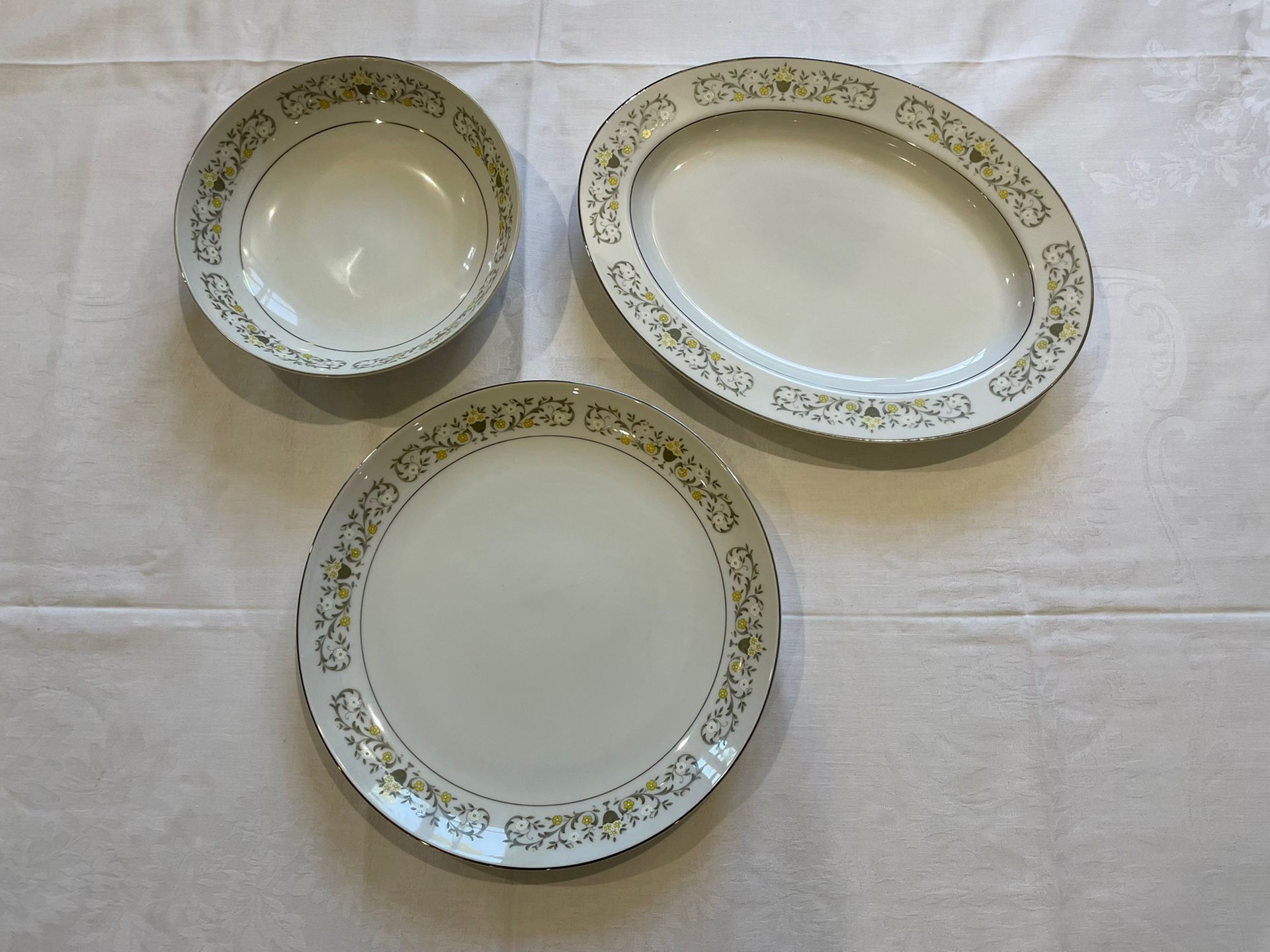Vintage Fine China Made In Japan Florentine Pattern - 3 Piece Serving Set