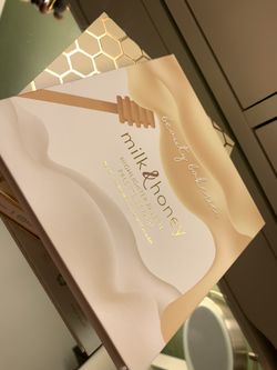 Beauty Bakerie “Milk & Honey Highlight Palette 
