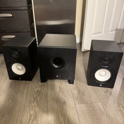 YAMAHA HS7 SPEAKERS AND HS8S SUBWOOFER 