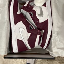 Jordan 1 Bordeaux