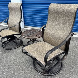 TROPITONE SLING SWIVEL PATIO POOL DECK CHAIRS AND SIDE TABLE