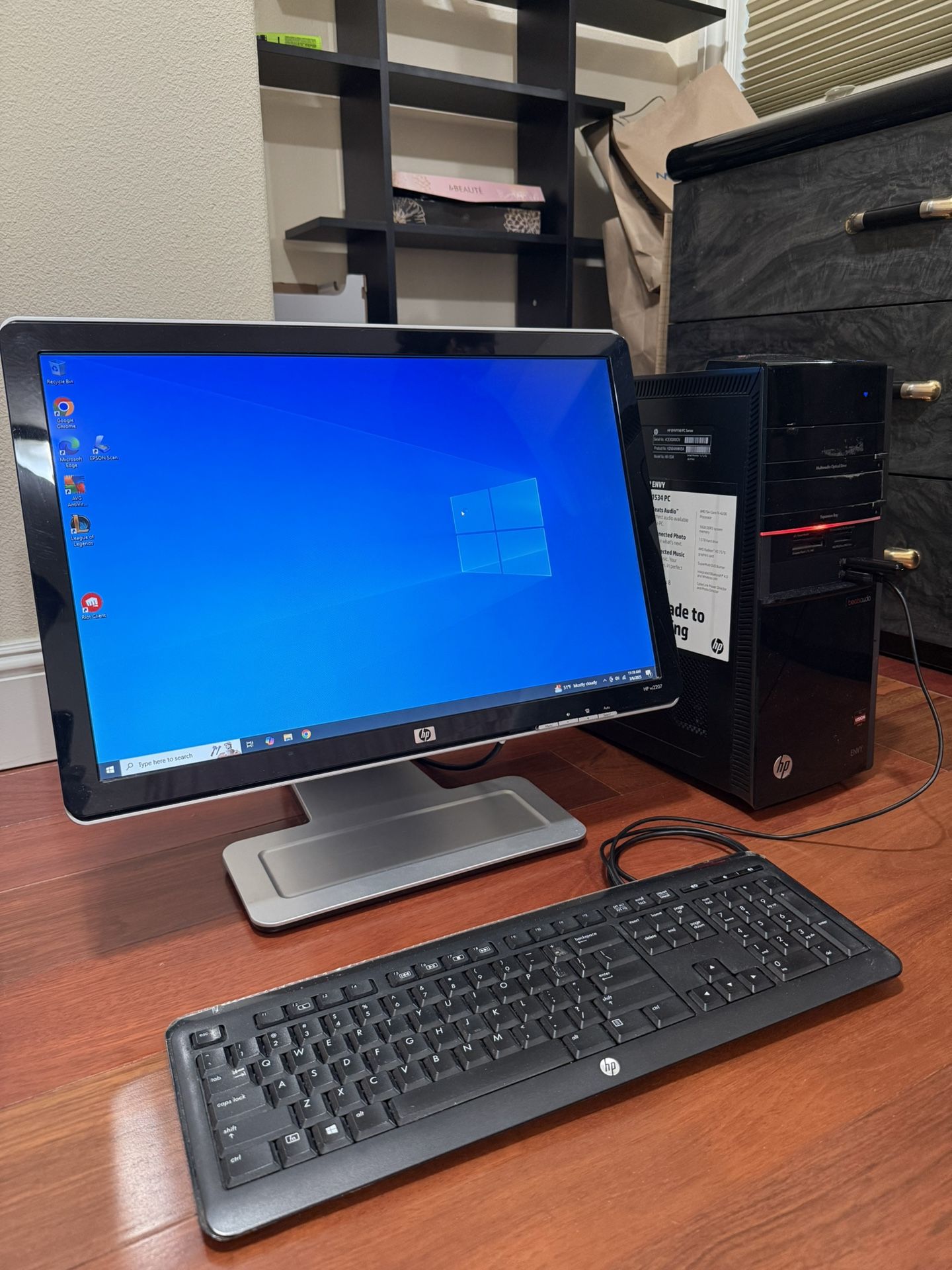 HP Envy h8-1534 PC